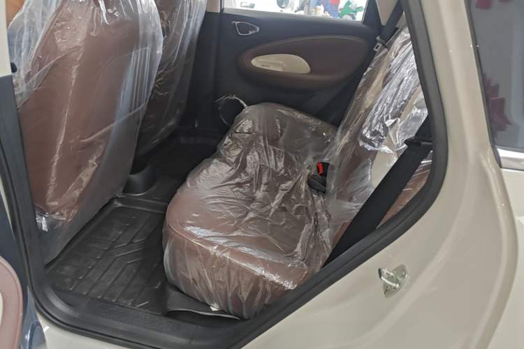 Used Wuling Bingo 2025 333 km Enjoyment Version Left Rear Seat
