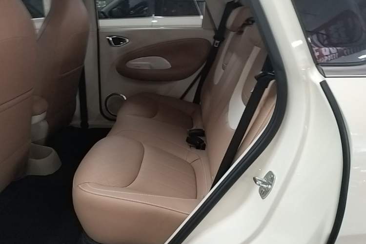 Used Wuling Bingo 2025 333 km Lingxi Connected Version Left Rear Seat