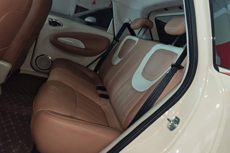 Used Wuling Bingo 2025 333 km Lingxi Deluxe Edition Left Rear Seat