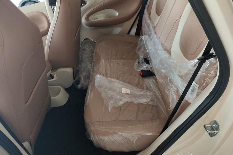 Used Wuling Bingo 2025 333 km Enjoyment Version Left Rear Seat