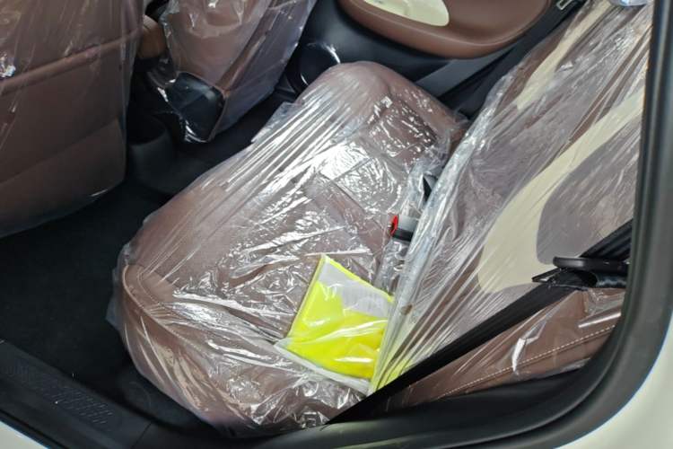 Used Wuling Bingo 2025 333 km Enjoyment Version Left Rear Seat