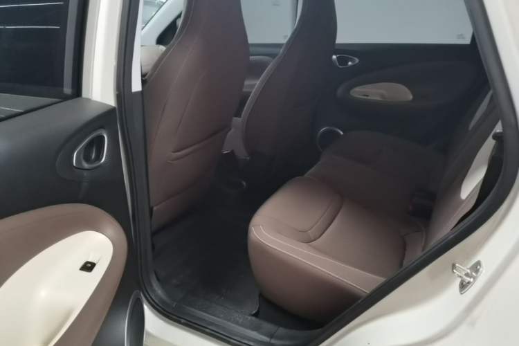 Used Wuling Bingo 2025 203km Light Edition Left Rear Seat