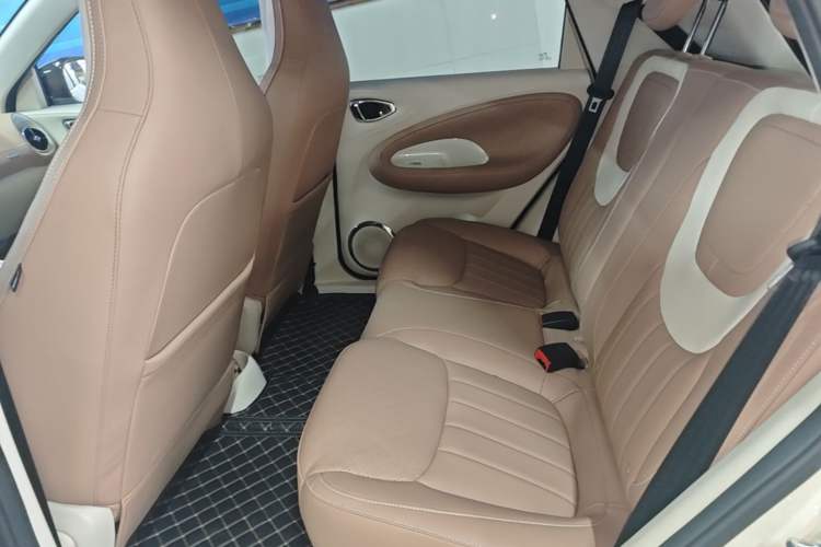 Used Wuling Bingo 2025 333 km Lingxi Connected Version Left Rear Seat