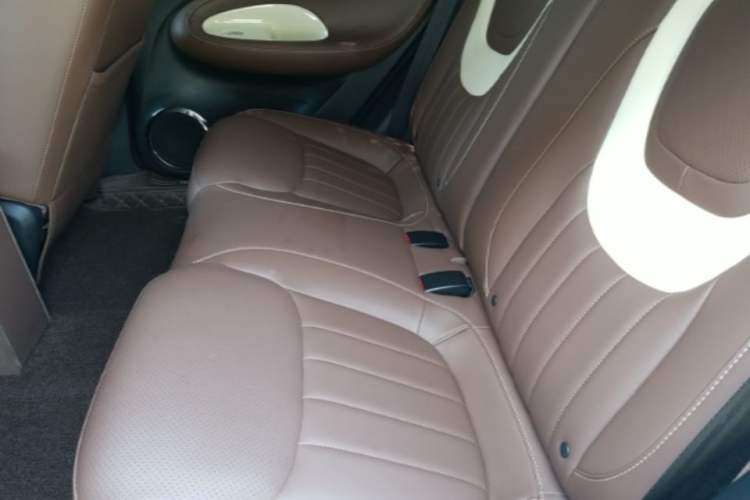 Used Wuling Bingo 2025 333 km Lingxi Connected Version Left Rear Seat
