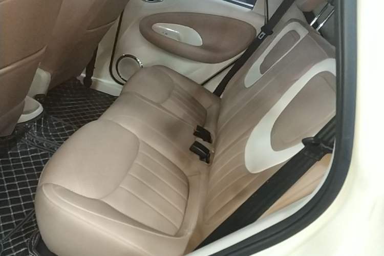 Used Wuling Bingo 2025 410 km Lingxi Deluxe Edition Left Rear Seat