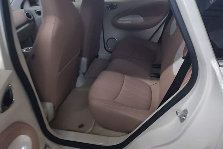 Used Wuling Bingo 2025 333 km Lingxi Connected Version Left Rear Seat