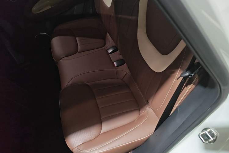 Used Wuling Bingo 2025 333 km Enjoyment Version Left Rear Seat