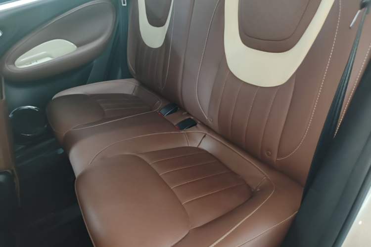 Used Wuling Bingo 2025 333 km Lingxi Connected Version Left Rear Seat