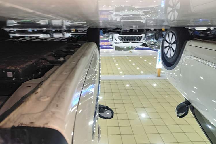 Used Wuling Bingo 2025 333 km Lingxi Connected Version Left Side Sill