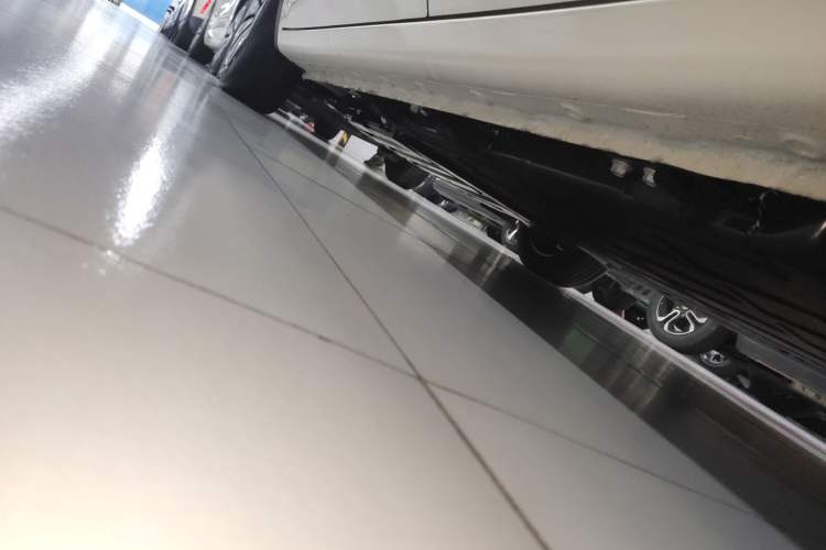 Used Wuling Bingo 2025 410 km Lingxi Deluxe Edition Left Side Sill