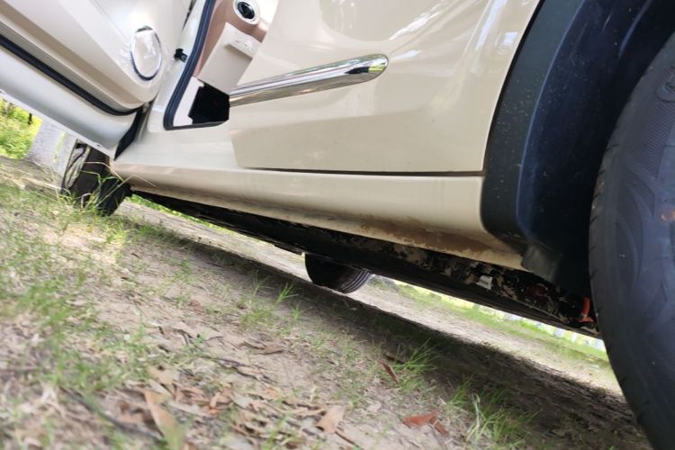 Used Wuling Bingo 2025 333 km Lingxi Connected Version Left Side Sill