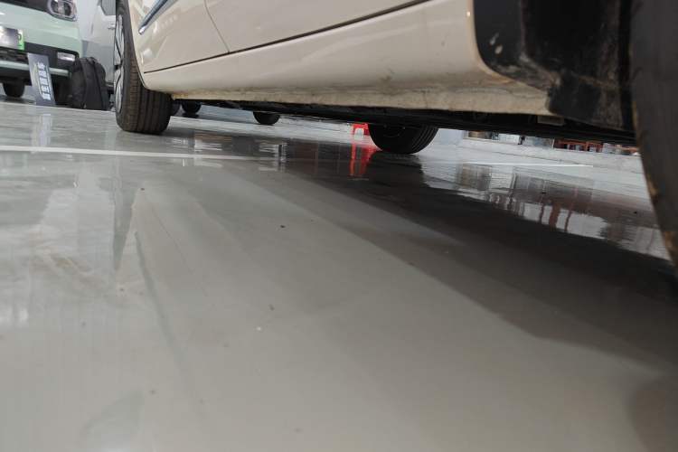 Used Wuling Bingo 2025 333 km Lingxi Connected Version Left Side Sill