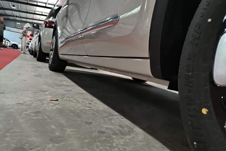 Used Wuling Bingo 2025 333 km Enjoyment Version Left Side Sill