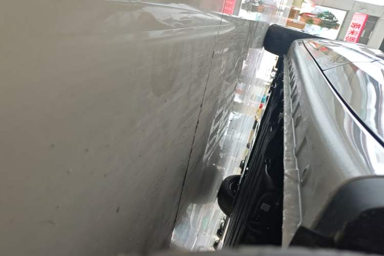 Used Wuling Bingo 2025 333 km Enjoyment Version Left Side Sill