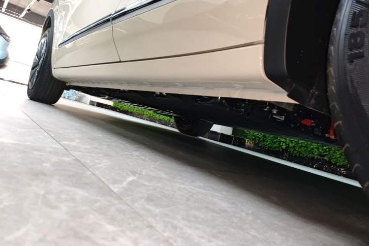 Used Wuling Bingo 2025 333 km Enjoyment Version Left Side Sill