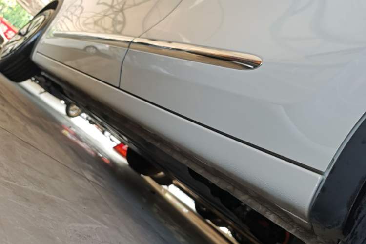 Used Wuling Bingo 2025 333 km Lingxi Connected Version Left Side Sill