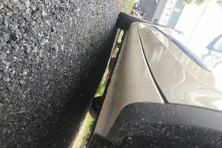 Used Wuling Bingo 2025 333 km Lingxi Connected Version Left Side Sill