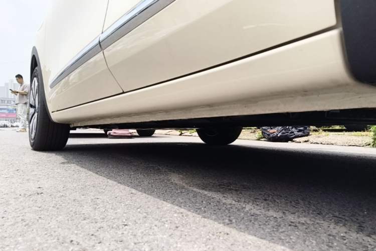 Used Wuling Bingo 2025 333 km Enjoyment Version Left Side Sill