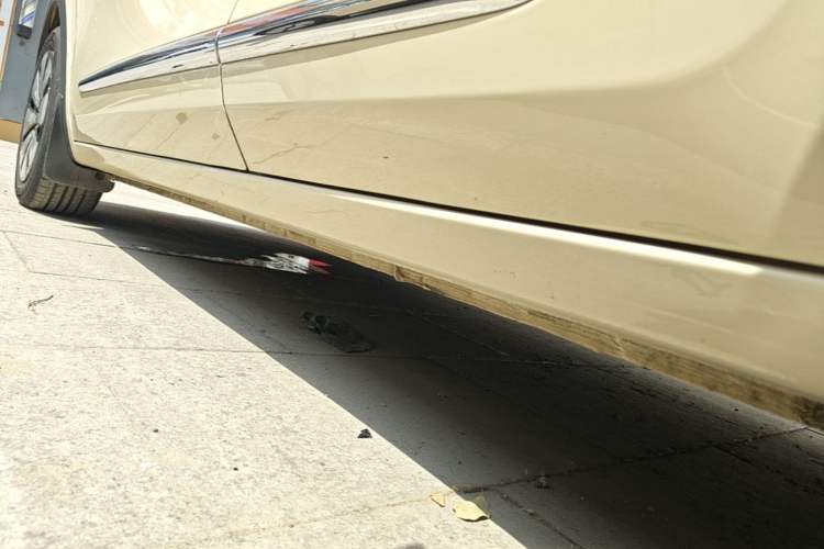 Used Wuling Bingo 2025 333 km Lingxi Connected Version Left Side Sill
