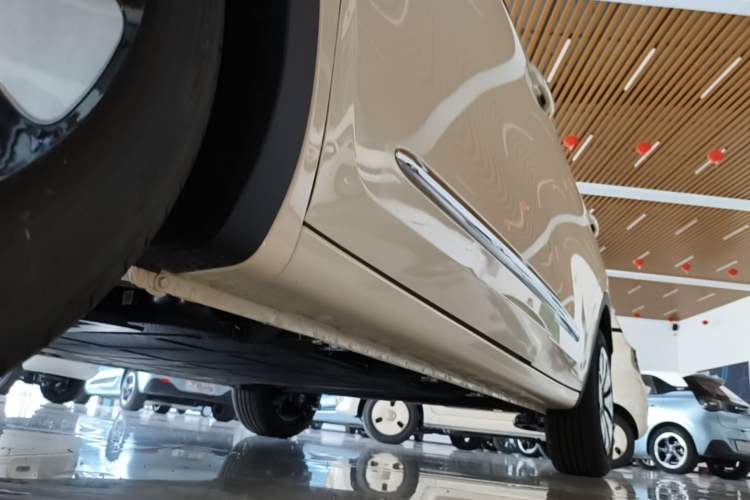 Used Wuling Bingo 2025 333 km Enjoyment Version Left Side Sill