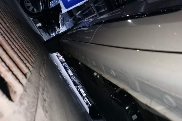 Used Wuling Bingo 2025 333 km Lingxi Connected Version Left Side Sill