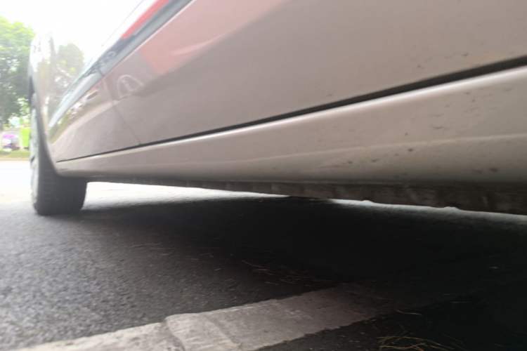 Used Wuling Bingo 2025 333 km Enjoyment Version Left Side Sill