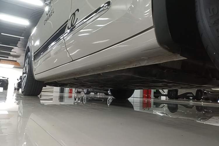 Used Wuling Bingo 2025 333 km Lingxi Connected Version Left Side Sill