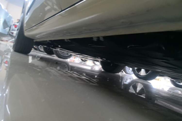 Used Wuling Bingo 2025 333 km Enjoyment Version Left Side Sill