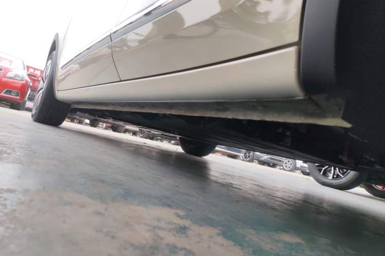 Used Wuling Bingo 2025 333 km Lingxi Connected Version Left Side Sill