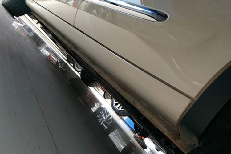 Used Wuling Bingo 2025 333 km Lingxi Connected Version Left Side Sill