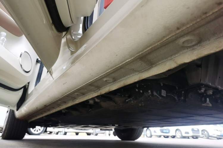 Used Wuling Bingo 2025 333 km Lingxi Connected Version Left Side Sill