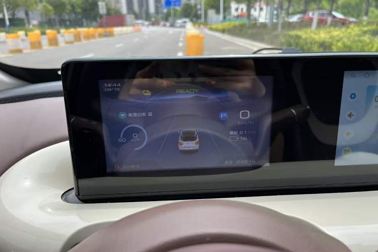 Used Wuling Bingo 2025 333 km Enjoyment Version Odometer Close Up