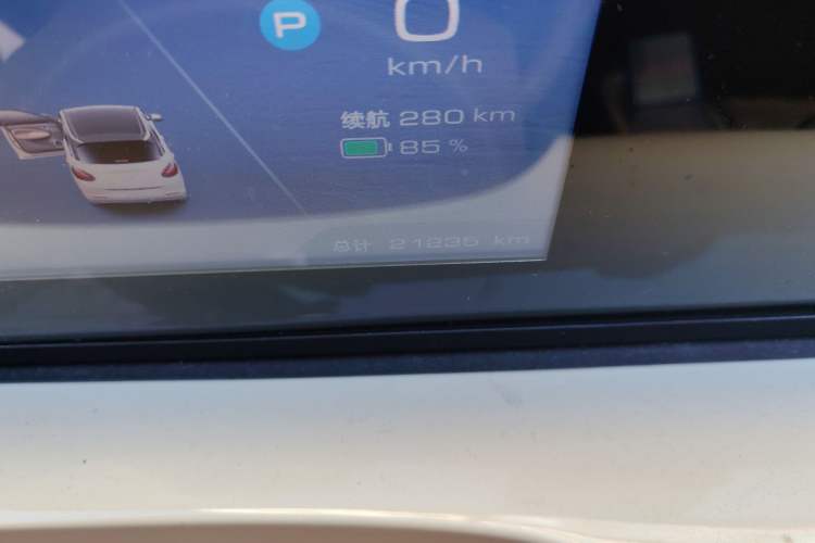 Used Wuling Bingo 2025 333 km Lingxi Connected Version Odometer Close Up