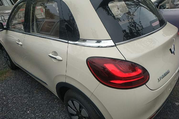 Used Wuling Bingo 2025 333 km Lingxi Connected Version Rear Left 45 Deg