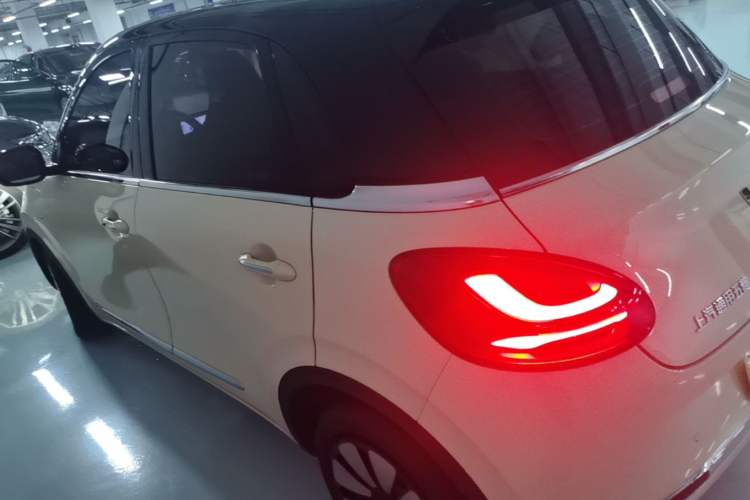Used Wuling Bingo 2025 333 km Lingxi Connected Version Rear Left 45 Deg