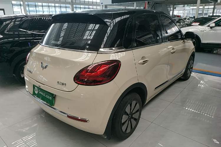 Used Wuling Bingo 2025 333 km Lingxi Deluxe Edition Rear Right 45 Deg