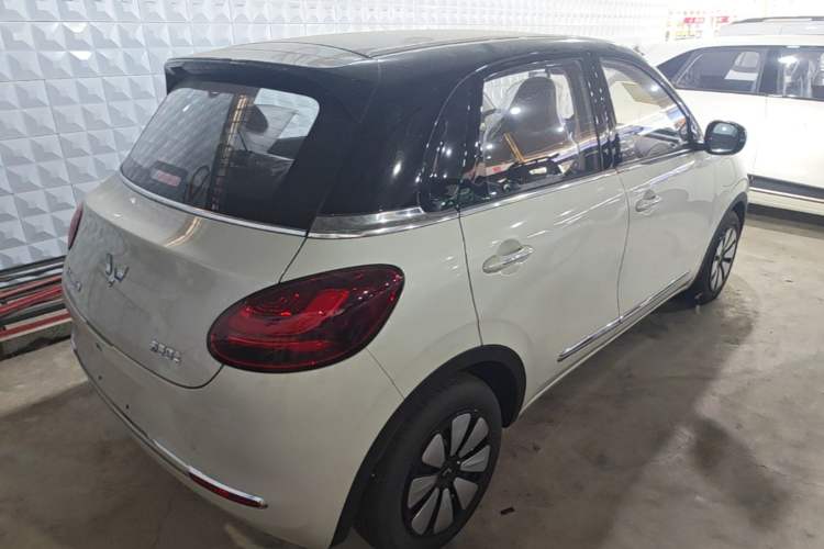 Used Wuling Bingo 2025 333 km Enjoyment Version Rear Right 45 Deg