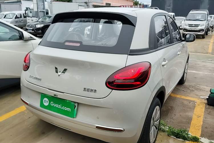 Used Wuling Bingo 2025 203km Light Edition Rear Right 45 Deg