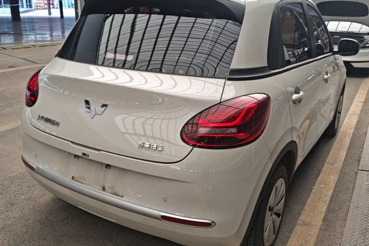 Used Wuling Bingo 2025 203km Light Edition Rear Right 45 Deg