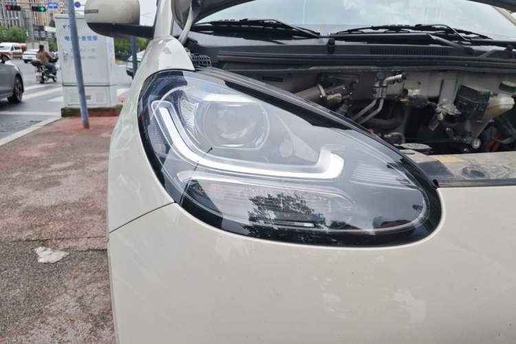 Used Wuling Bingo 2025 203km Light Edition Right Front Headlight