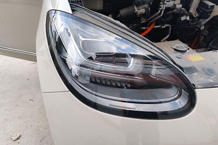 Used Wuling Bingo 2025 333 km Enjoyment Version Right Front Headlight