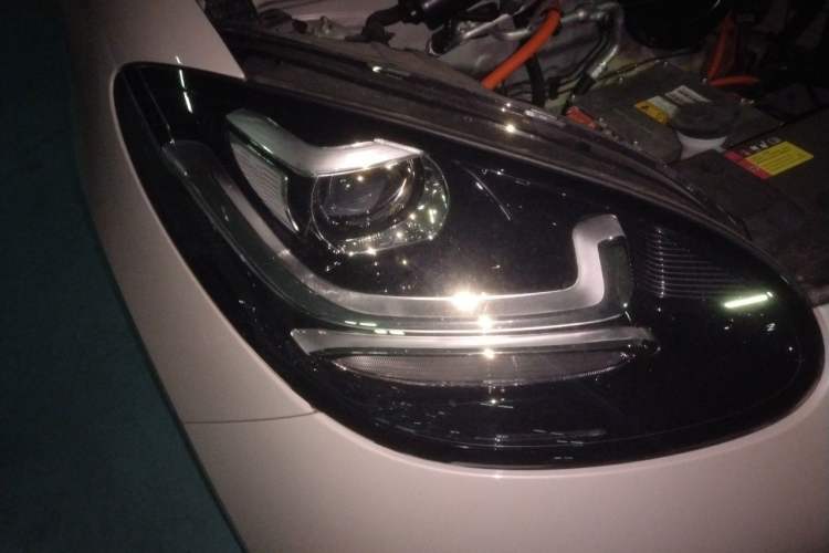 Used Wuling Bingo 2025 203km Light Edition Right Front Headlight