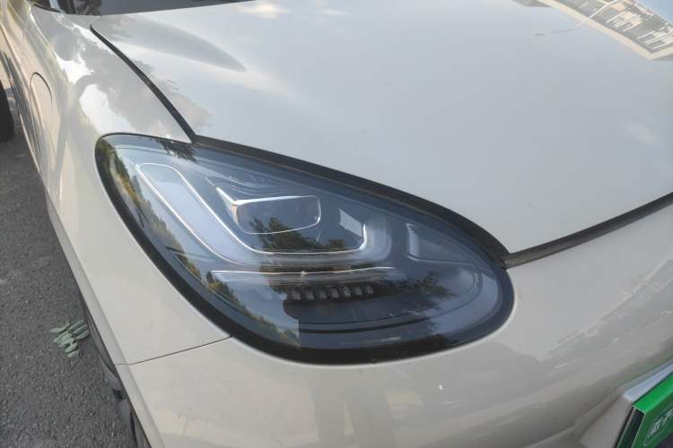 Used Wuling Bingo 2025 333 km Lingxi Connected Version Right Front Headlight