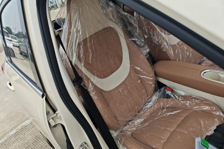 Used Wuling Bingo 2025 333 km Lingxi Connected Version Right Front Seat