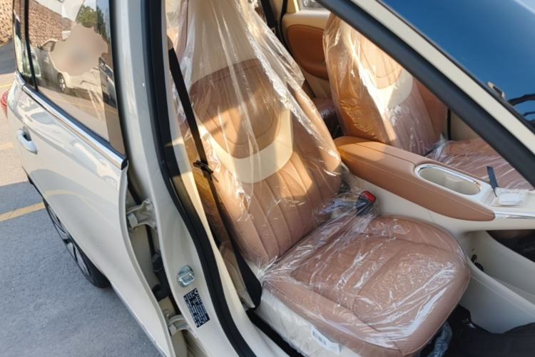 Used Wuling Bingo 2025 333 km Enjoyment Version Right Front Seat