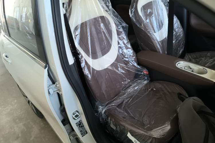 Used Wuling Bingo 2025 333 km Enjoyment Version Right Front Seat