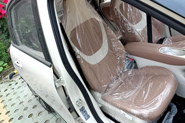 Used Wuling Bingo 2025 333 km Lingxi Connected Version Right Front Seat