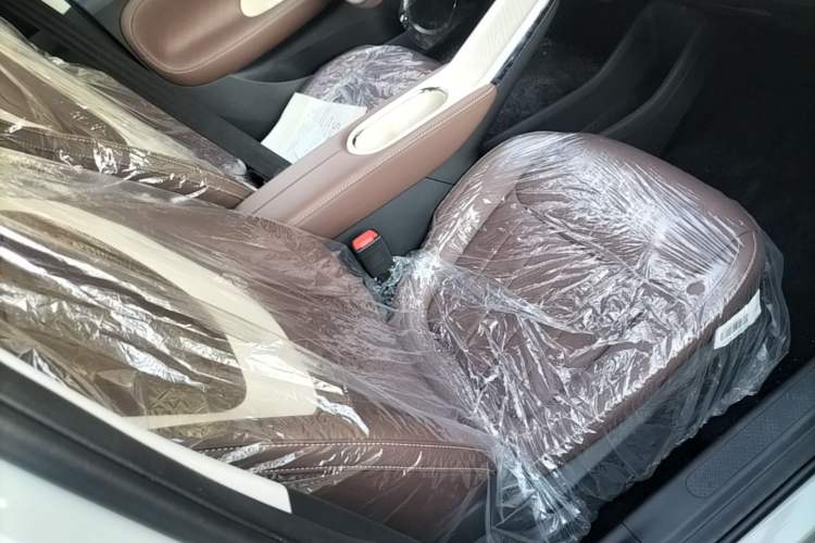 Used Wuling Bingo 2025 333 km Enjoyment Version Right Front Seat