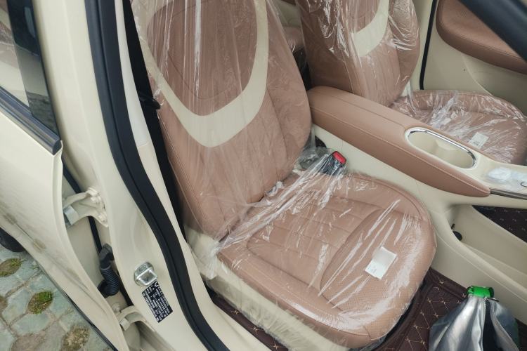 Used Wuling Bingo 2025 333 km Enjoyment Version Right Front Seat