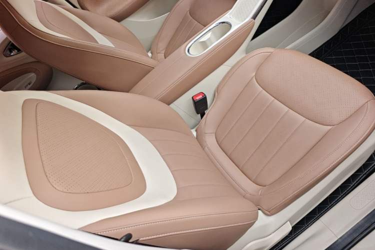 Used Wuling Bingo 2025 333 km Enjoyment Version Right Front Seat